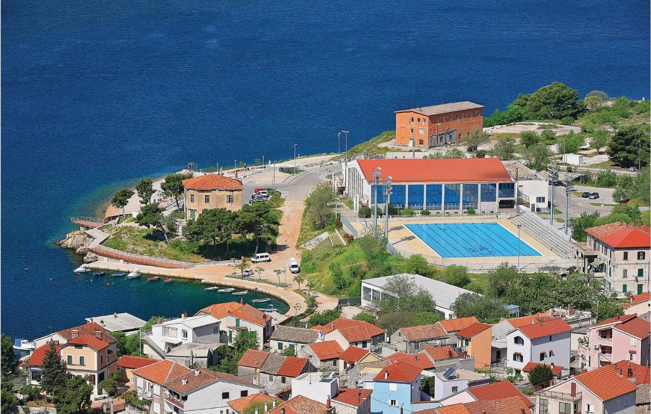 Cozy Apartment In Brodarica With Wifi Kültér fotó